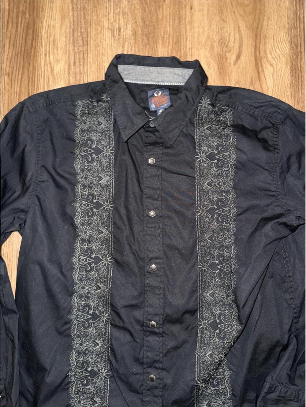 Moonshine Spirit by Brad Paisley Men's Med Snap Button Embroidered Western Shirt